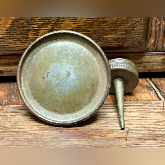 Antique Home Use Metal Straight Standard Spout Oil Can - Picture 10 of 12